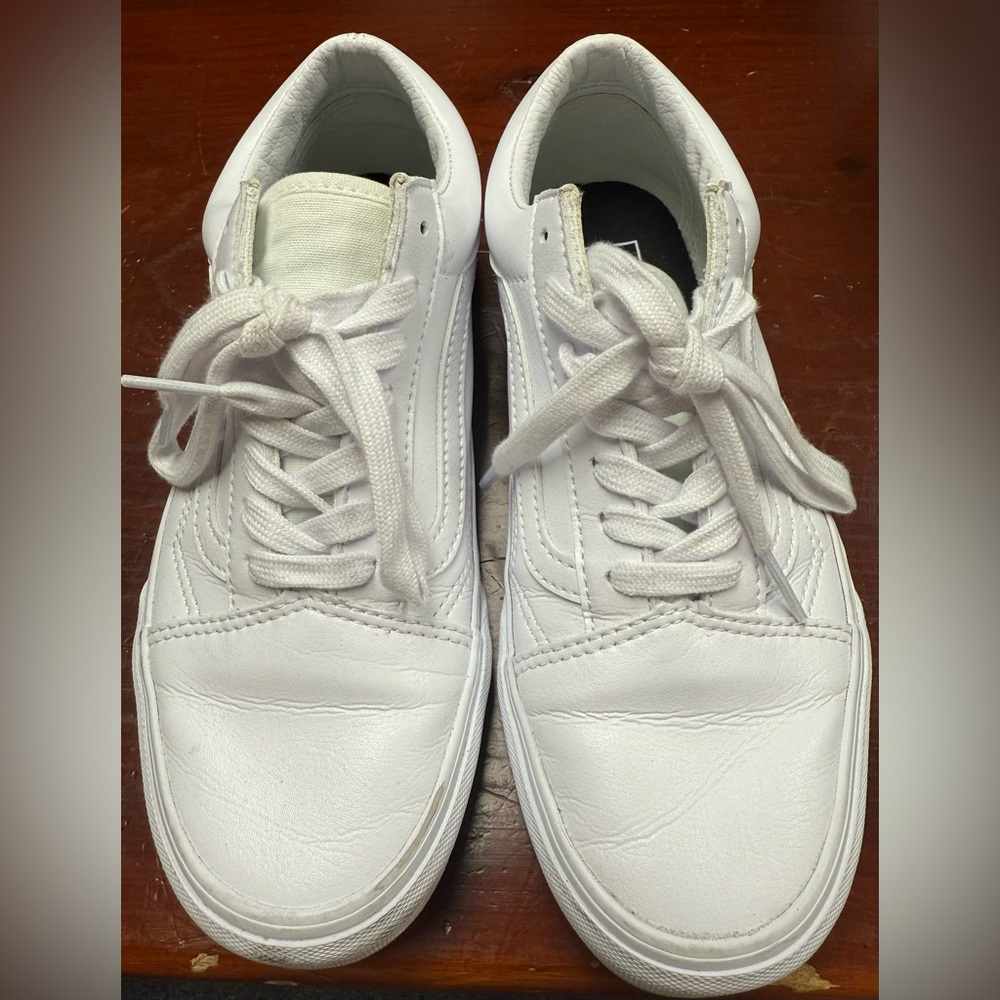 Vans White Old Skool Shoe: Womens Size 7